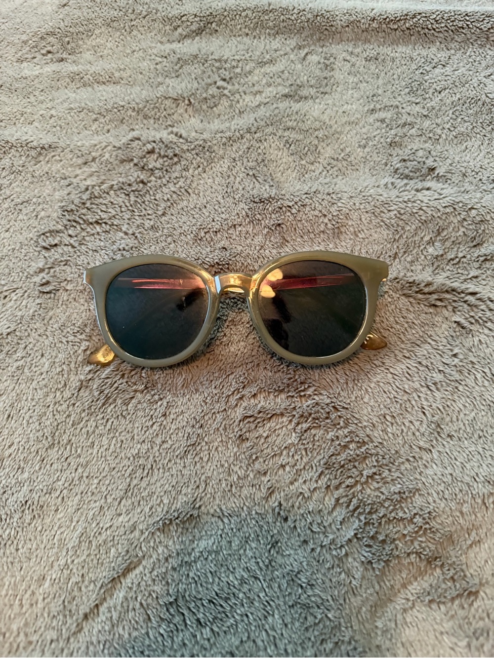 American Eagle Outfitters Round Olive Green Frame Sunglasses with Dark Lenses